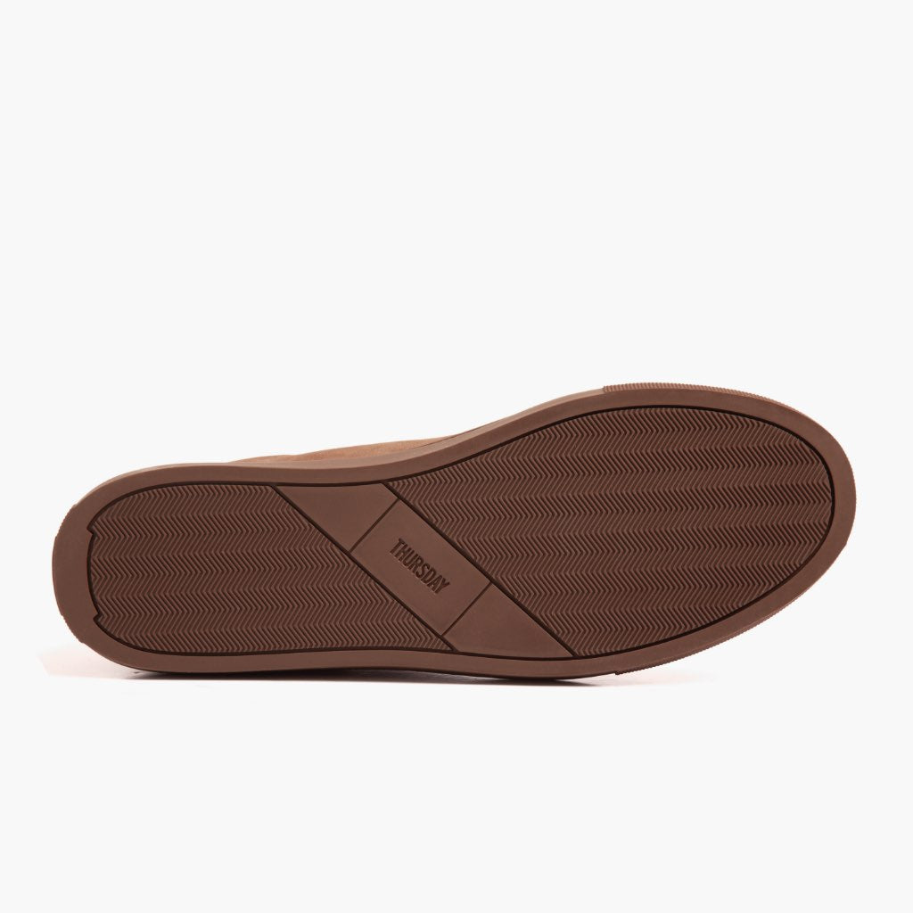 High-Traction Rubber Outsole & Lug Tread Pattern on Premier Low Top Pebble Zapatillas de cuero para Hombre For Men