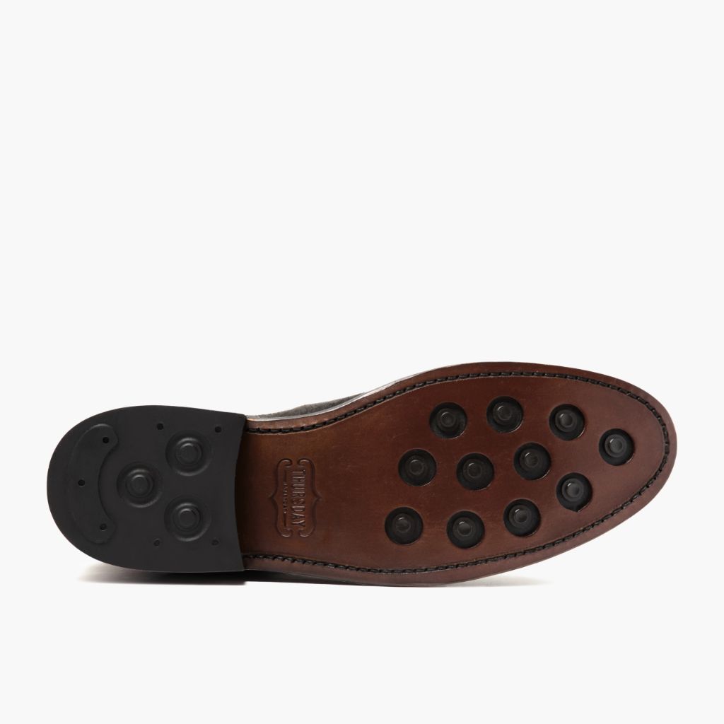 High-Traction Rubber Outsole & Lug Tread Pattern on Cavalier Gris Sombra Botas de cuero para Hombre
