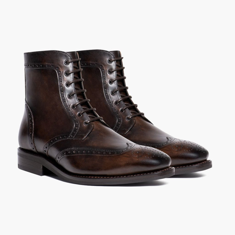 Wingtip Dark Oak Leather Boots para Hombre