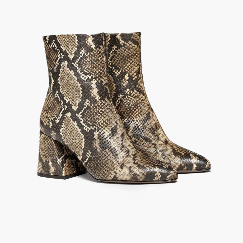 Classic Full-Grain leather Boots - Construcción cosida Goodyear y puntera delantera