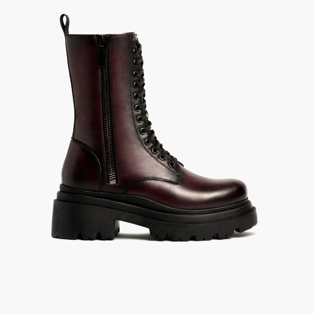 Black Full-Grain leather Boots - Construcción cosida Goodyear y puntera delantera