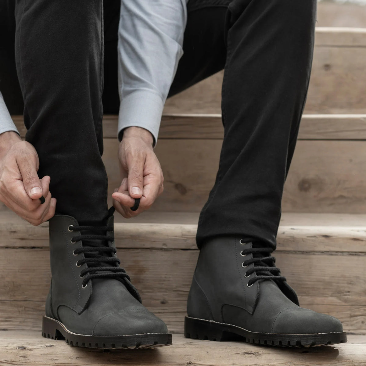 Orlaven Knight Derby Matte Negro Pullup Botas de cuero - TerraGrip para Hombre footwear image 10