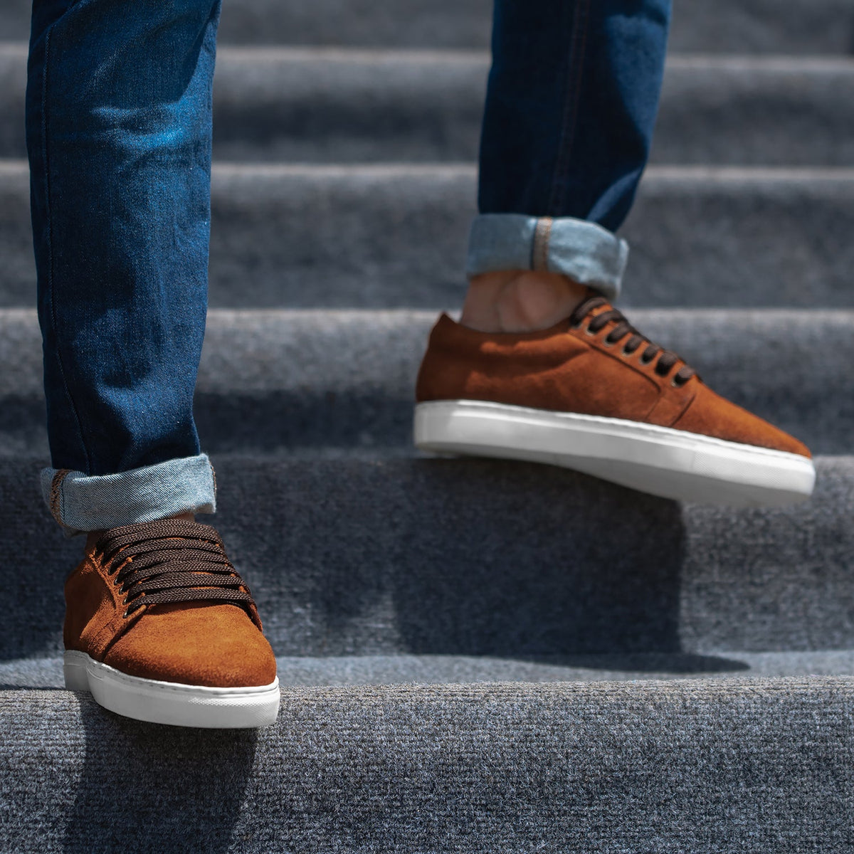 Murphy Low Top Marrón Suede Zapatillas para Hombre - Contrafuerte de talón reforzado y doble costura de precisión