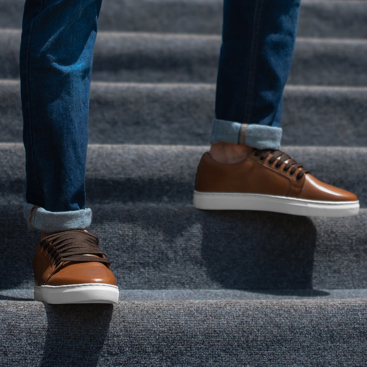 Murphy Low Top Tostado Zapatillas de cuero para Hombre - Contrafuerte de talón reforzado y doble costura de precisión