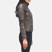 
Distressed Brown Goatskin Leather Biker Jacket - Vista posterior con hombros definidos y bajo impecable