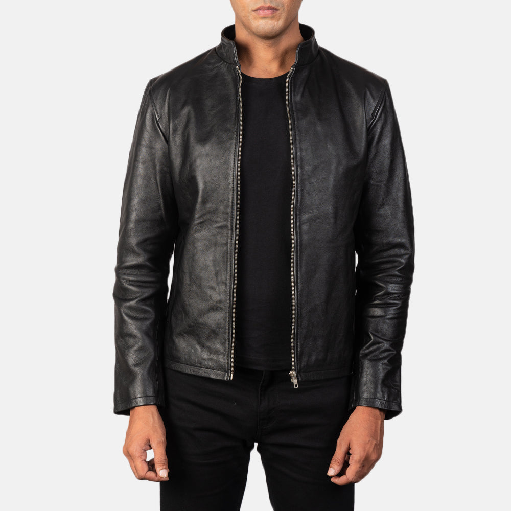 
Alex Black Leather Biker Jacket in Black Cowhide Leather - Vista frontal y silueta entallada | Comprar online