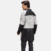 Detalle de cerca of Shirt &amp; Button Hardware on Men's Artistry Negro Dye Abrigo de Cuero para Hombre