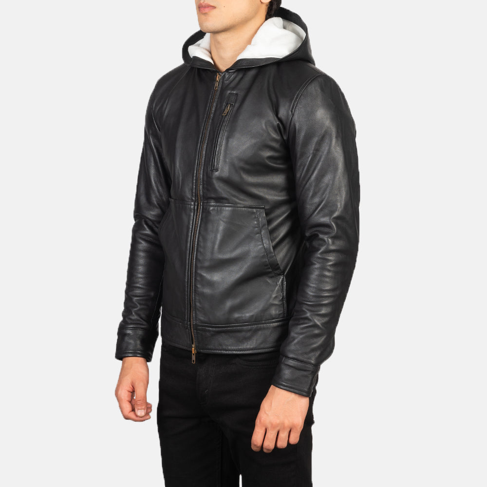 Black Sheepskin Leather Bomber Jacket - Vista trasera con ajuste entallado en hombros y bajo impecable