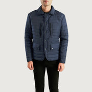 
Bo Quilt Windbreaker Chaqueta de Cuero para Hombre - Vista lateral mostrando el corte ergonómico de mangas