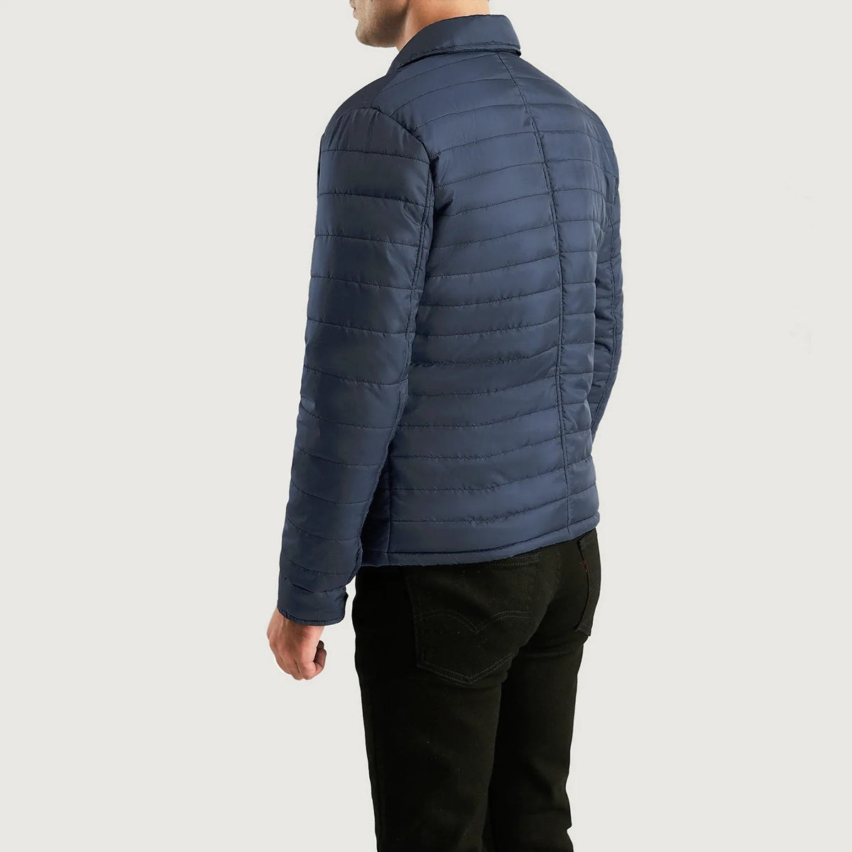 
Vista de detalle of High neck & Button Hardware on Bo Quilt Windbreaker Chaqueta de Cuero para Hombre