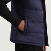 
Vista interior Showing Quilted Viscose Lining & Dos bolsillos interiores de utilidad
