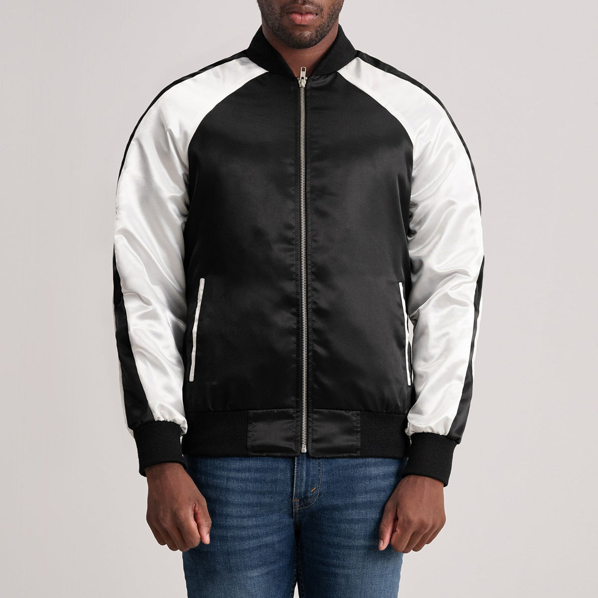 Clarke Negro Varsity Chaqueta de Cuero para Hombre in Black &amp; White Satin - Vista frontal y silueta a medida | Comprar online