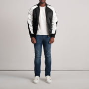 Detalle de cerca of Varsity &amp; Zipper Hardware on Clarke Negro Varsity Chaqueta de Cuero para Hombre