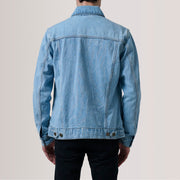 
Vista de detalle of Classic Collar & Heavy-Duty Zipper Hardware on Conard Light Azul Denim Trucker Chaqueta de Cuero para Hombre For Men