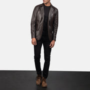 Daron Marrón Blazer de Cuero de Cuero para Hombre - Vista de perfil lateral con corte ergonómico de manga