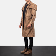 Distressed Brown Semi-Aniline Snuffed Trench Coat - Vista trasera con ajuste entallado en hombros y bajo impecable