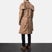 Men's Deux Marrón Leather Duster para Hombre - Vista de perfil lateral con corte ergonómico de manga