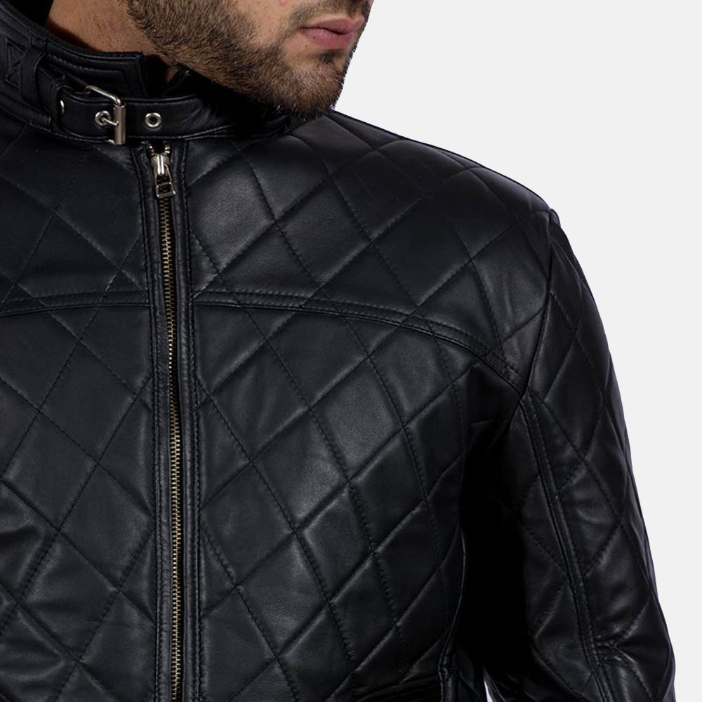 Equilibrium Negro Chaqueta de Cuero para Hombre - Vista de perfil lateral con corte ergonómico de manga