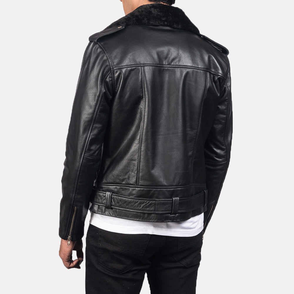 Detalle de cerca of Notch with Removable Fur &amp; Zipper with Waist belt Hardware on Men's Furton Black Leather Biker Jacket