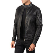 
Black Goatskin Leather Biker Jacket - Vista posterior con hombros definidos y bajo impecable