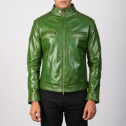 
Gatsby Quilted Green Leather Biker Jacket - Vista lateral mostrando el corte ergonómico de mangas