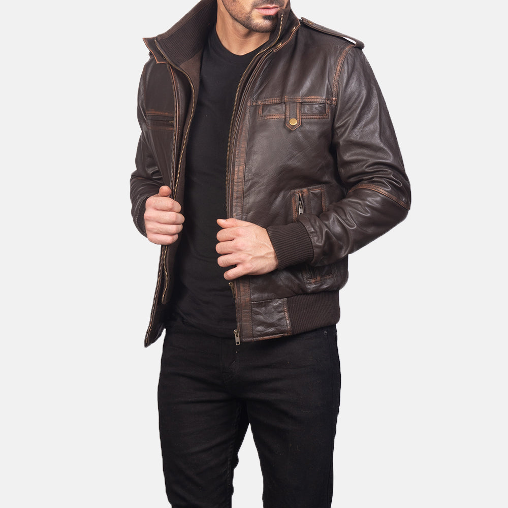 Brown Goatskin Leather Bomber Jacket - Vista trasera con ajuste entallado en hombros y bajo impecable