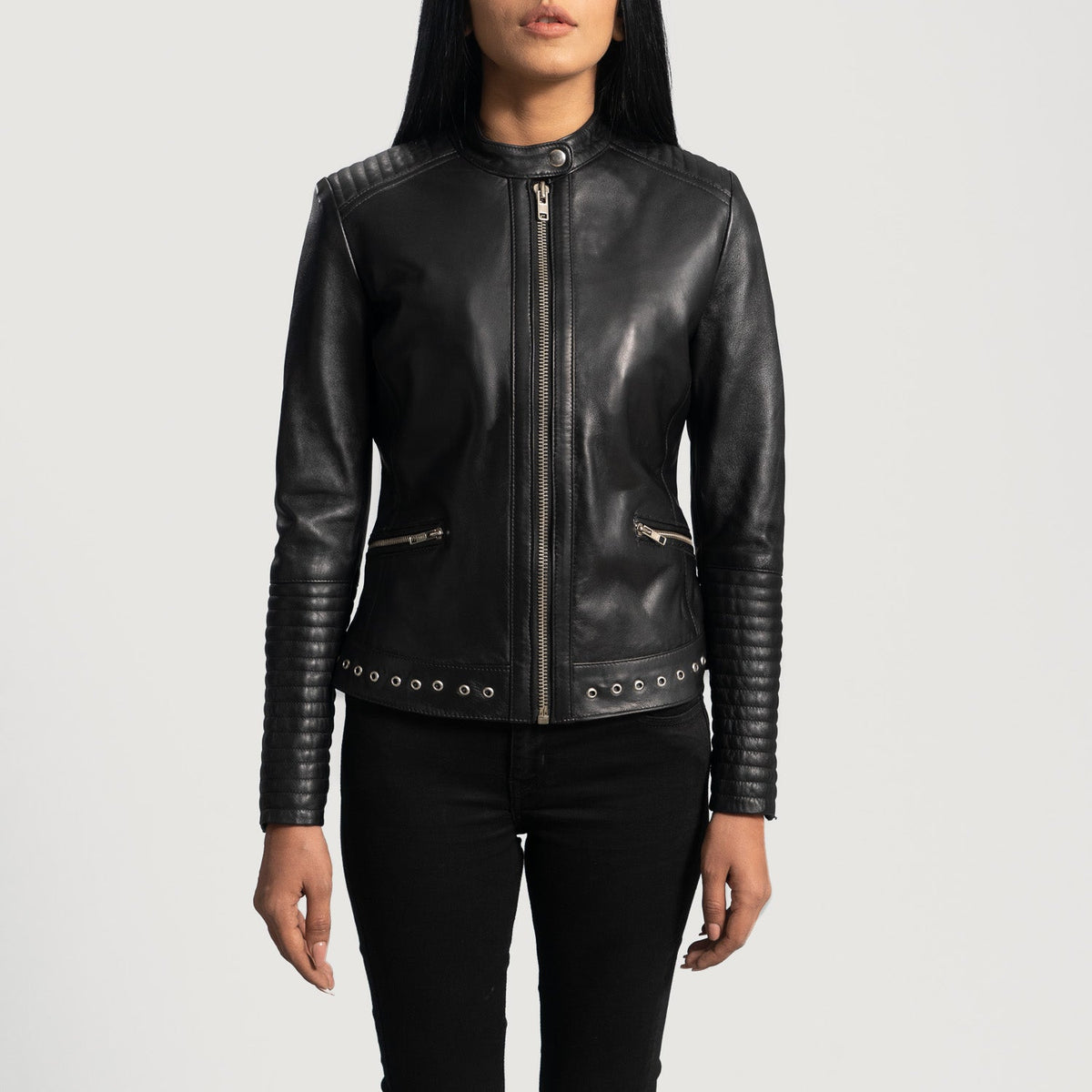 Women's Haley Ray Negro Chaqueta Biker de Cuero para Mujer in Black Sheepskin Leather - Vista frontal y silueta a medida | Comprar online