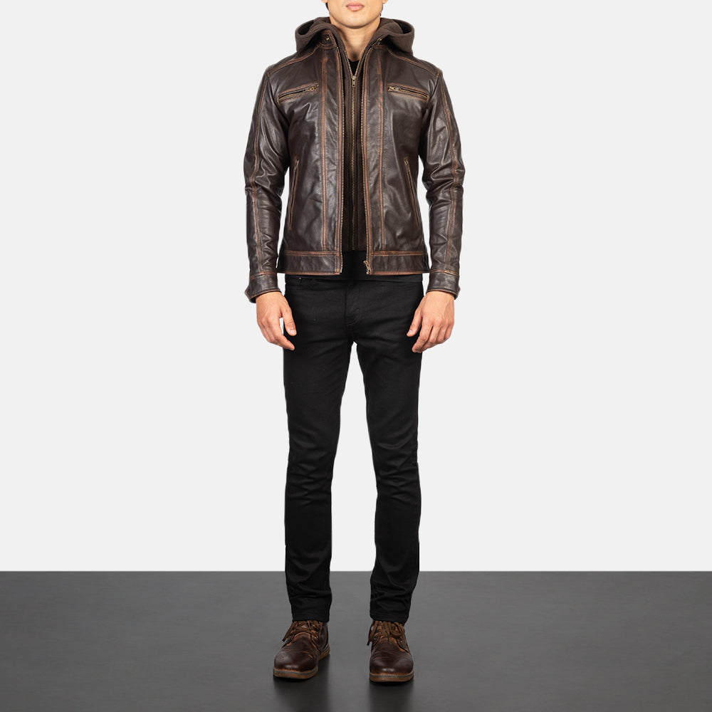 
Hector Marrón Vintage Hooded Chaqueta Biker de Cuero para Hombre - Vista lateral mostrando el corte ergonómico de mangas
