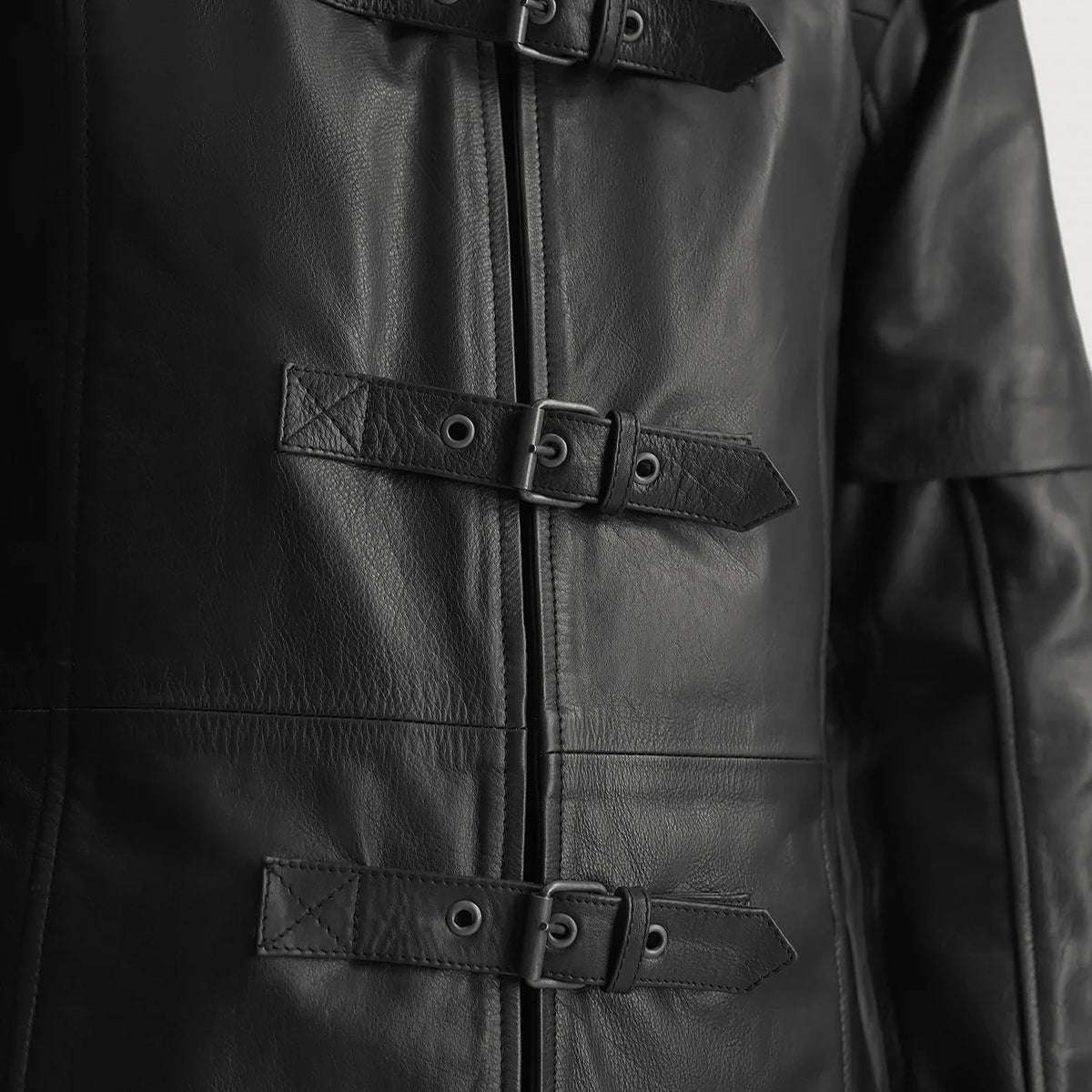 
Vista interior Showing Quilted Polyester Lining & Dos bolsillos interiores de utilidad