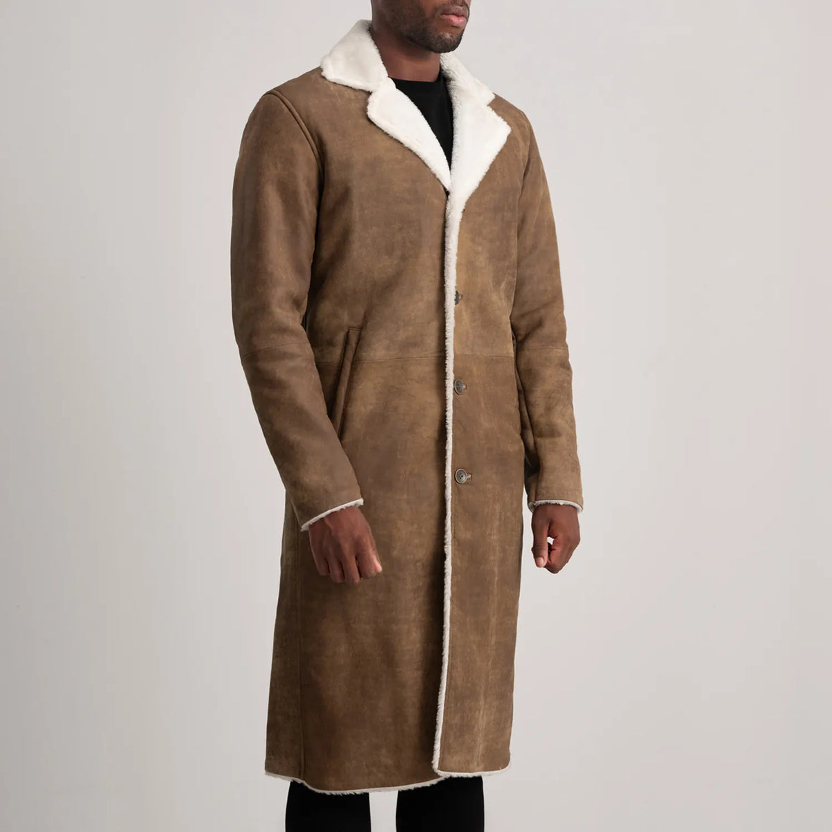 
Distressed Brown Sheepskin Snuffed Aviator Jacket - Vista posterior con hombros definidos y bajo impecable