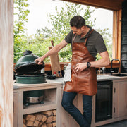 Classic 100% Full-Grain leather Goods - Vista trasera con ajuste entallado en hombros y bajo impecable