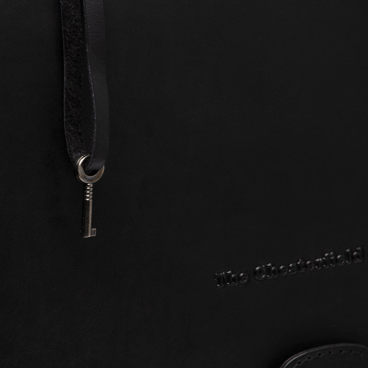 
Vista interior Showing Dedicated Padded Laptop Sleeve & Multi-Compartment Organization