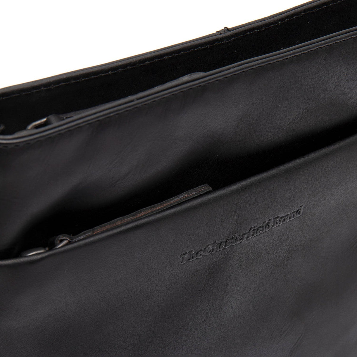 
Classic 100% Full-Grain leather Bag - Perspectiva trasera con correas de cuero reforzadas