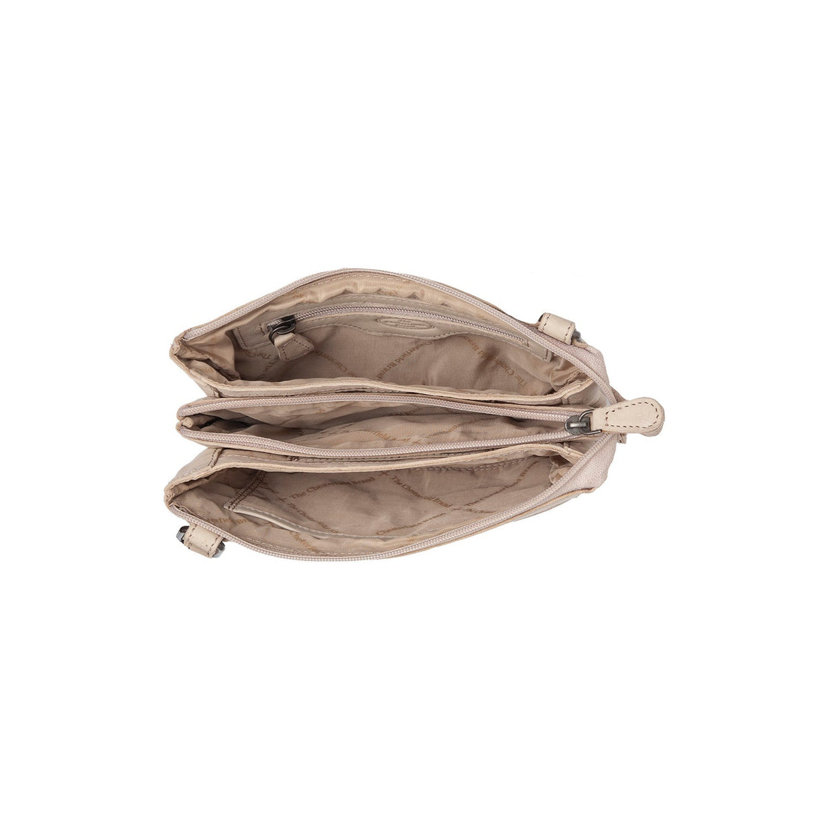 
Solid Antique Brass Hardware & Heavy-Duty Dual Zipper Detail on Osaka Bandolera de cuero flor