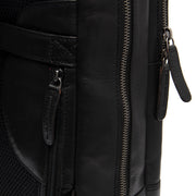 Solid Antique Brass Hardware &amp; Heavy-Duty Dual Zipper Detail on Nicola Full-Grain Leather Laptop Backpack para Mujer