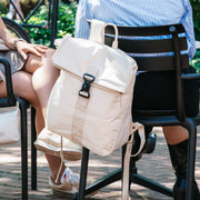 Trondheim Full-Grain Leather Laptop Backpack para Mujer – Vista alternativa del producto 2