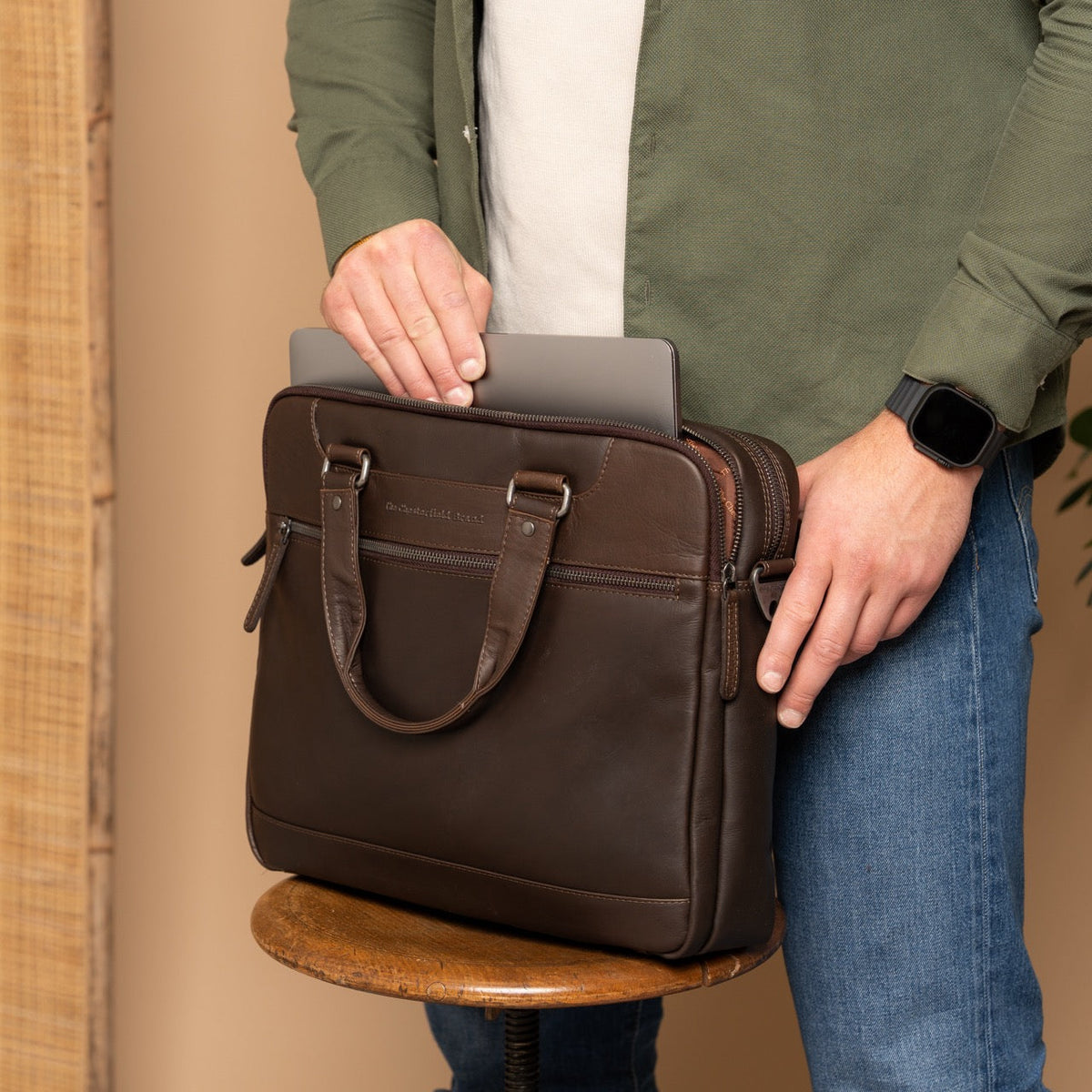 Montara Full-Grain Leather Laptop Bag para Mujer – Vista alternativa del producto 3