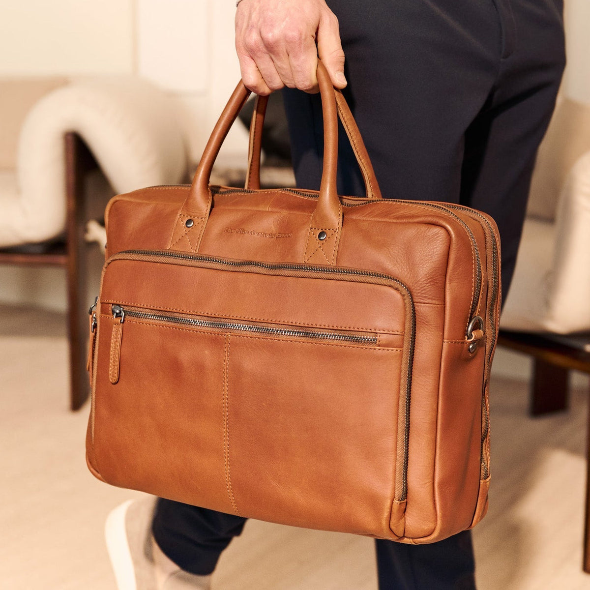 Tacama Full-Grain Leather Laptop Bag para Mujer – Vista alternativa del producto 2
