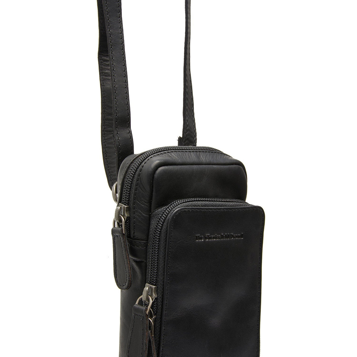 Tailored Rib Cuffs &amp; Hem Craftsmanship Construction Detail on Valdes Full-Grain Leather Phone Bag para Mujer