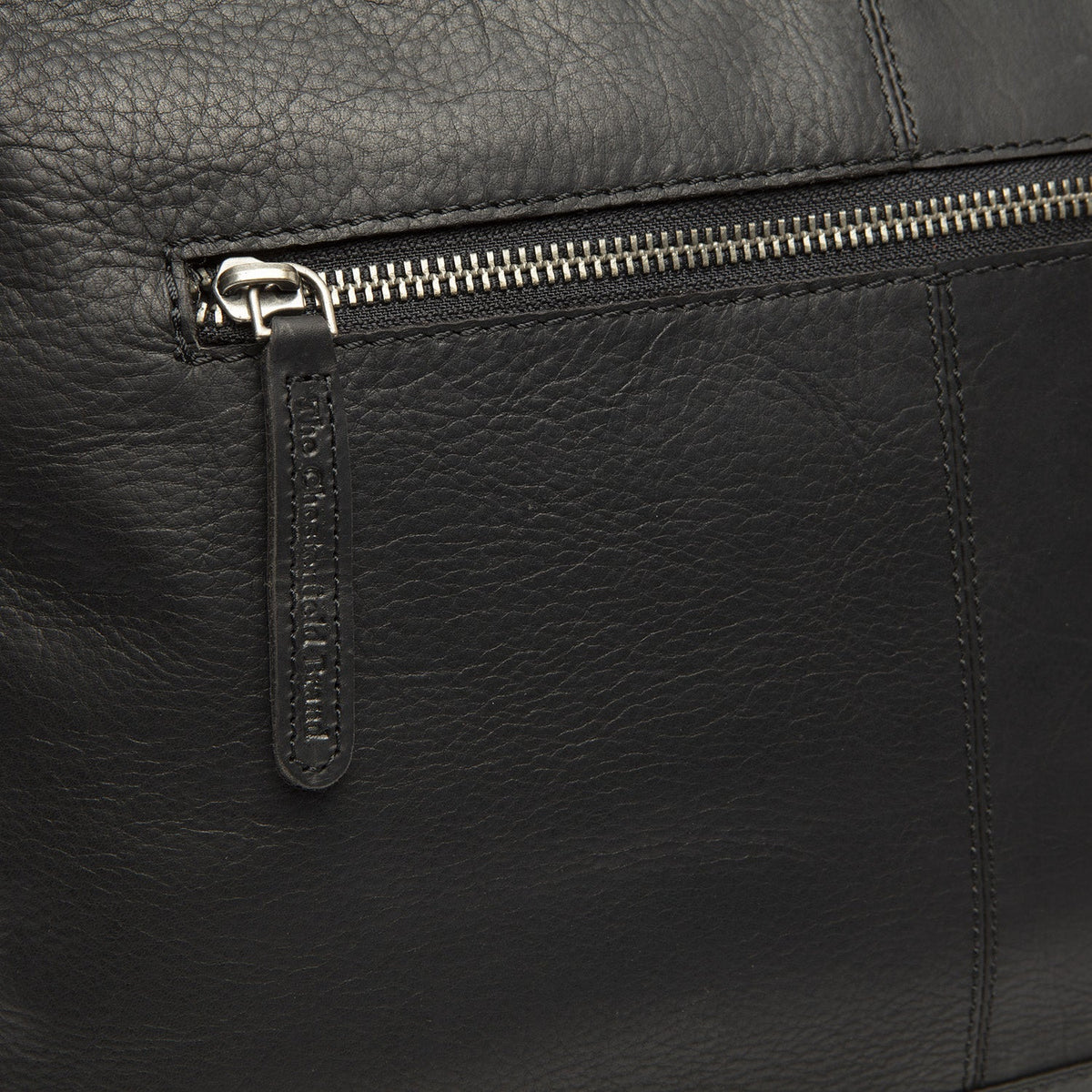 Vista interior Showing Dedicated Padded Laptop Sleeve &amp; Multi-Compartment Organization
