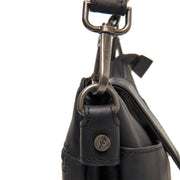 
Calora Bolso de hombro de cuero flor - Perfil lateral estructurado con profundidad de fuelle