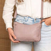 Irving Full-Grain Leather Shoulder Bag para Mujer – Vista alternativa del producto 2