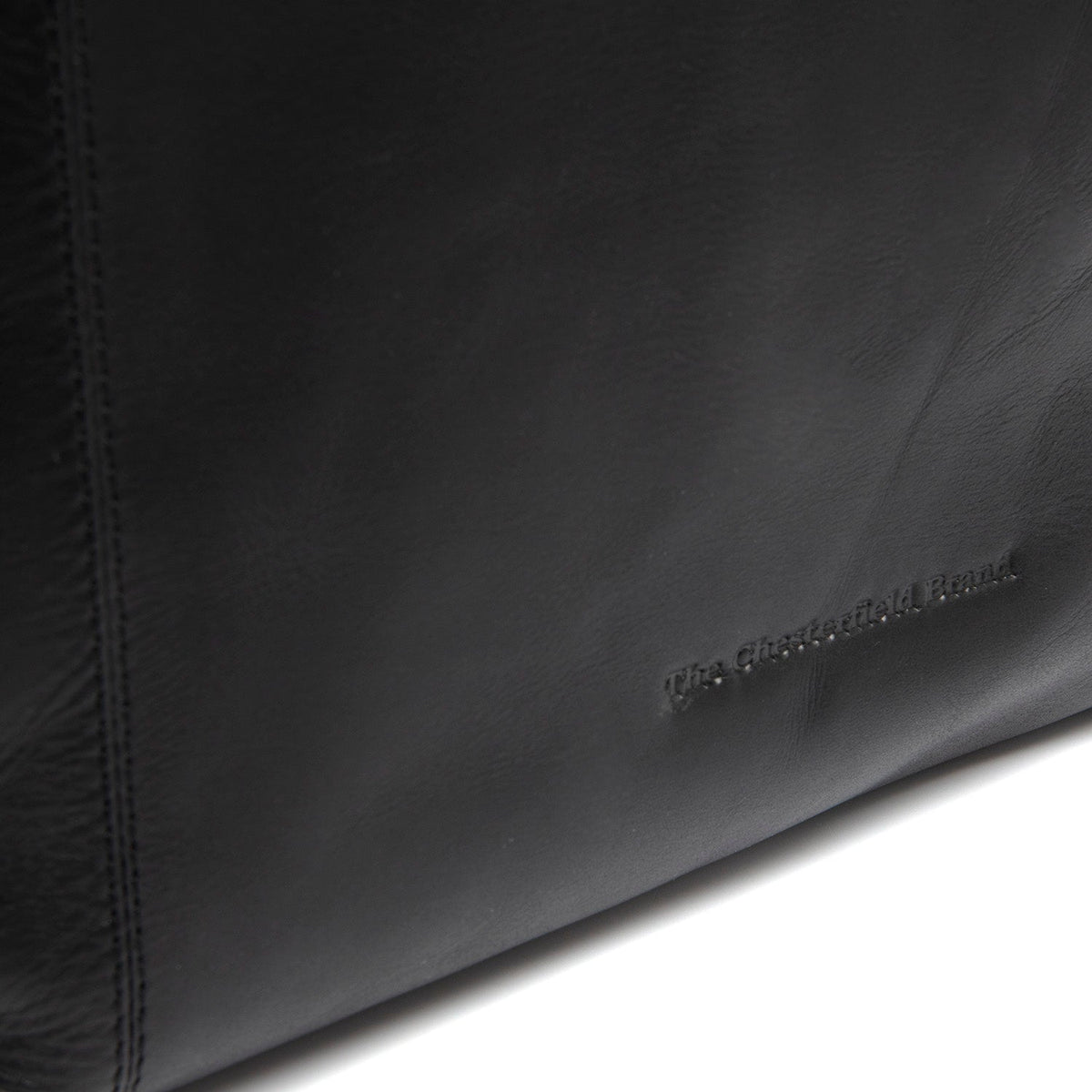 
Classic 100% Full-Grain leather Bag - Perspectiva trasera con correas de cuero reforzadas
