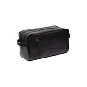 Styled Fit Perspective of Stefan Full-Grain Leather Toiletry Bag para Mujer on Model - Natural Daylight Drape