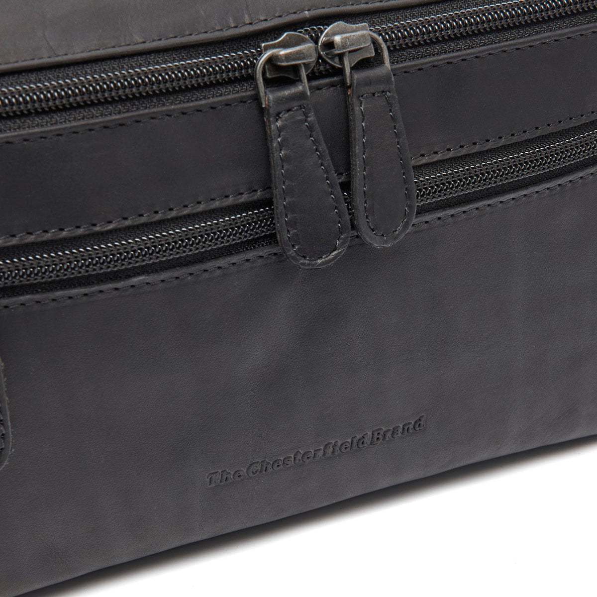 
Authentic 100% Full-Grain Leather Grain Texture & Heavy-Duty Seam Stitching Detail