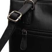 Solid Antique Brass Hardware &amp; Heavy-Duty Dual Zipper Detail on Raynor Full-Grain Leather Tote Bag para Mujer