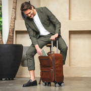 
Leather Trolley San Marino para Mujer - Vista lateral mostrando el corte ergonómico de mangas