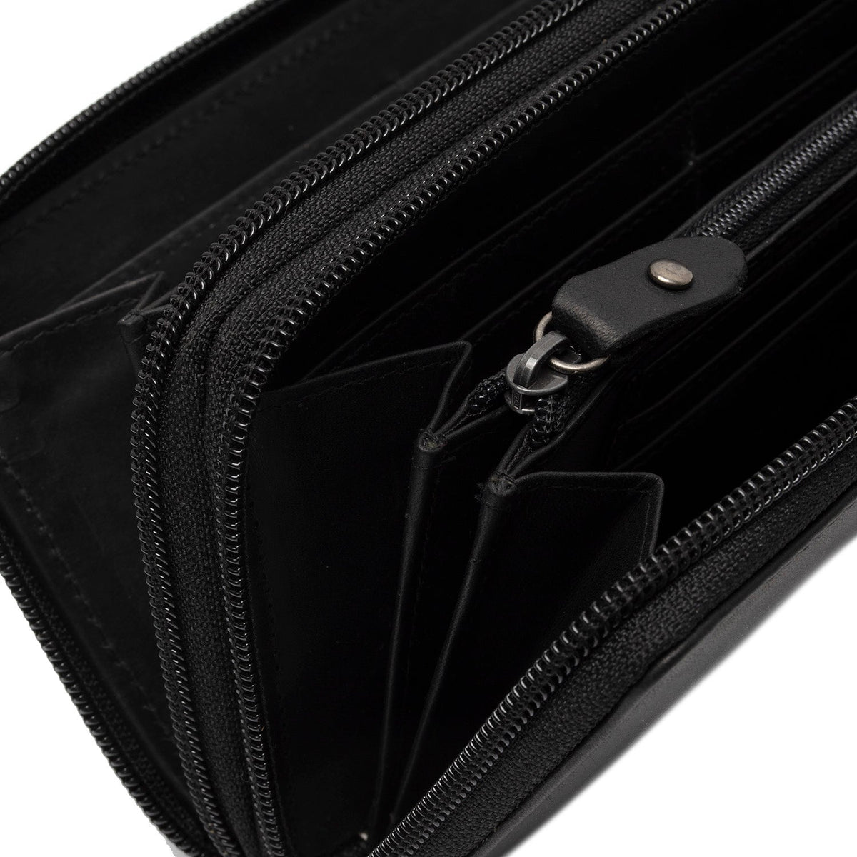 Solid Antique Brass Hardware &amp; Heavy-Duty Dual Zipper Detail on Hadley Full-Grain Cartera de Cuero para Mujer