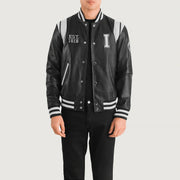 
Liberte Illinois Negro Leather Varsity Chaqueta de Cuero para Hombre in Black & White Sheepskin Leather - Vista frontal y silueta entallada | Comprar online
