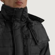 
Vista interior Showing Quilted Viscose Lining & Dos bolsillos interiores de utilidad